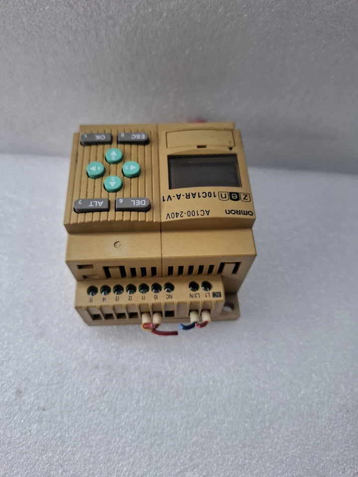 OMRON CPU UNIT ZEN-10C1AR-A-V1 ZEN10C1ARAV1 (DISPLAY VISIBLE LITTLE LOW )